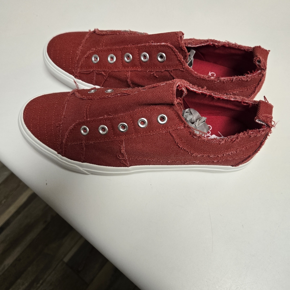Corkys Babalu Canvad Red Sneakers, New Without Box - Picture 1 of 6